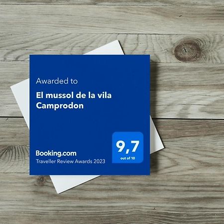 El Mussol De La Vila Camprodon, Balconets Amb Vistes A La Placa Bagian luar foto